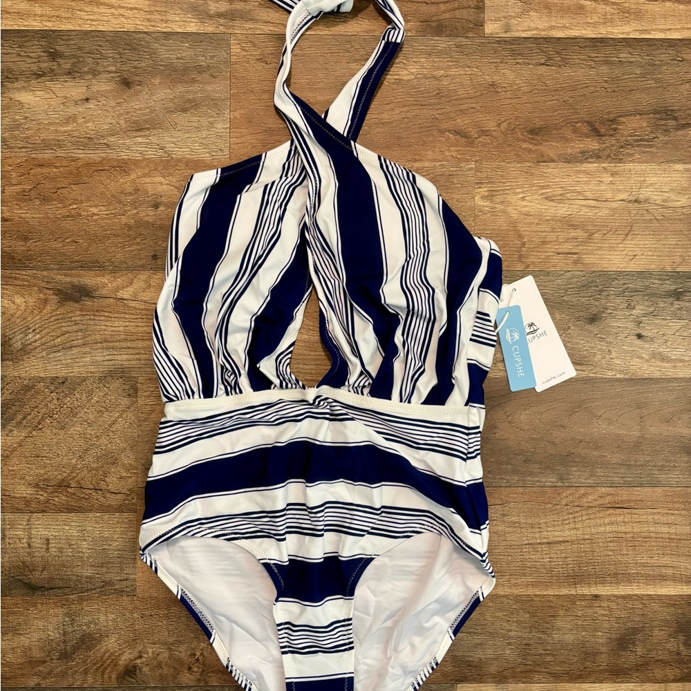 🤍🦋Blue & White Striped Halter One-Piece Swimsuit